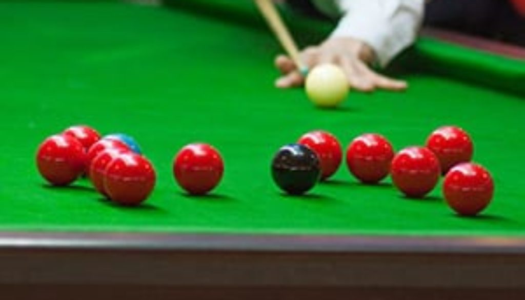 play-snooker
